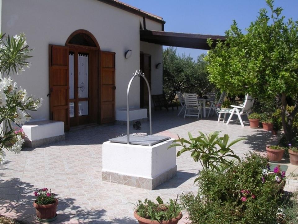 Uliveto House Bed and Breakfast Castellammare del Golfo Exteriör bild